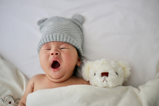 Ab wann Kind mit Decke schlafen lassen? Ein umfassender Ratgeber