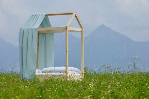 Bettbaldachin Musselin goldene Punkte auf Grün, Anwendung