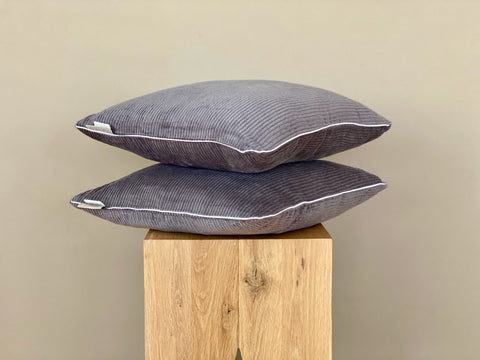 Farbe oder Motiv: Grau