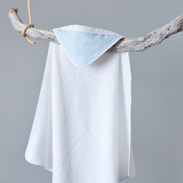 Asciugamano con cappuccio foglie piccole azzurro su bianco