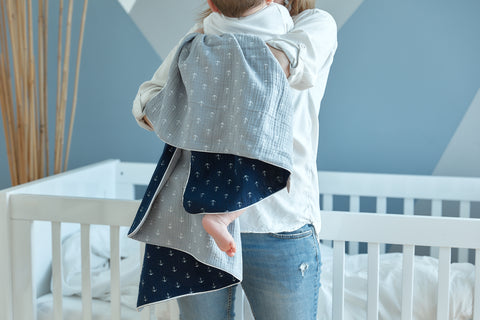 Coperta per bebè in mussola blu scuro ancora mussola grigia ancora