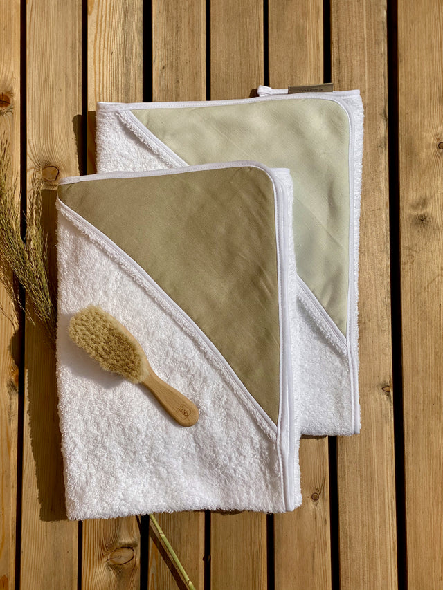 Asciugamano con cappuccio in lino marrone naturale