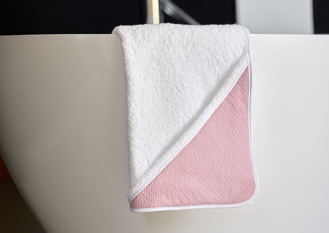 Asciugamano con cappuccio in doppio crêpe rosa